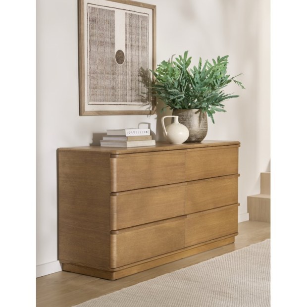 Chest of Drawers or a Wardrobe? How to Decide What Your Bedroom Actually Ne
