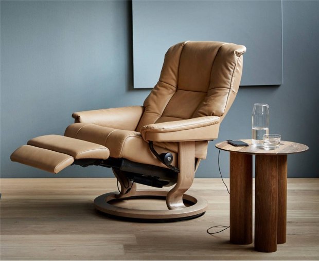 Leather or Fabric Recliner? Choosing the Right Upholstery for Your Home.