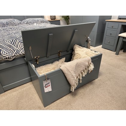 Clearance - Modo Small Blanket Box