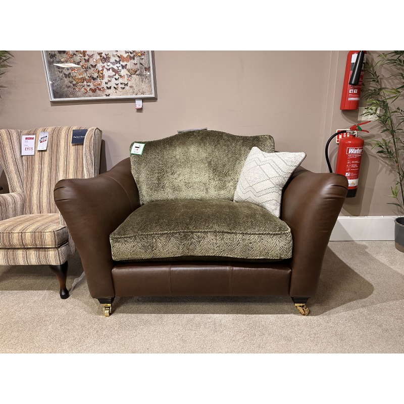 Clearance - Parker Knoll Harrier Snuggler Clearance - Parker Knoll Harrier Snuggler