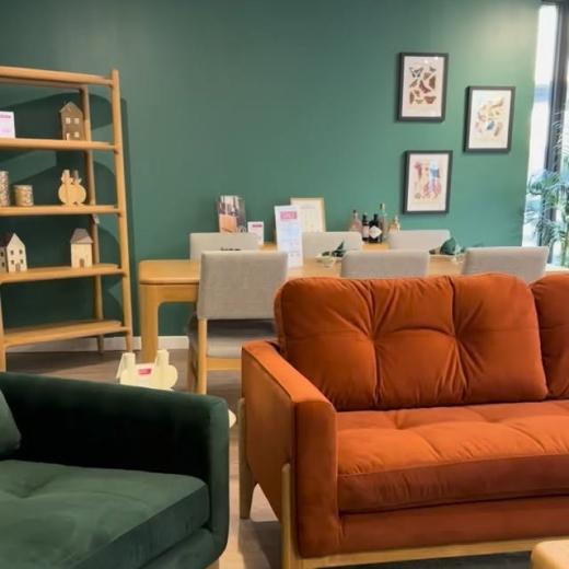 A fresh take on mid-century style. Soft curve, generous comfort and beautifully finished solid ash de...